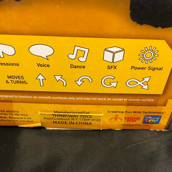 Disney / Pixar U-Command Wall-E 10-Inch Remote Control Robot New Rare - Picture 6 of 8